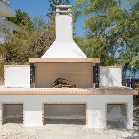 Venetico Beachfront & - 2 Bedroom Sea View Lejlighed *